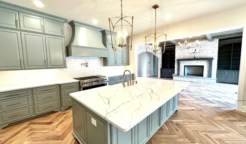 Custom Kitchen Cabinets